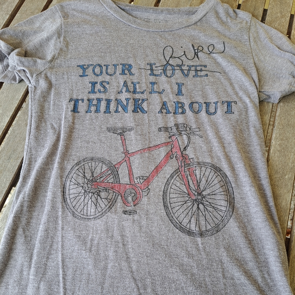 Grey tshirt